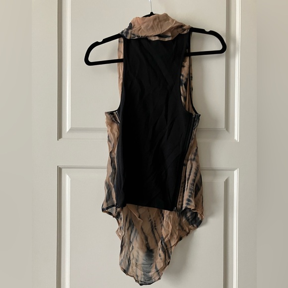 Maggie Ward Tie Dye Top - Picture 3 of 3